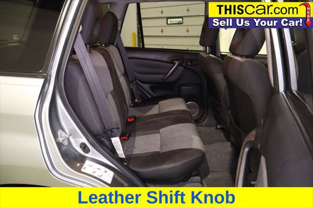Used 2005 Toyota RAV4 2WD w/ "L" Pkg image 22