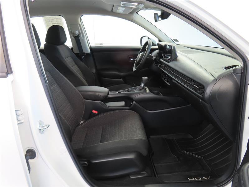 Used 2023 Honda HR-V LX image 32