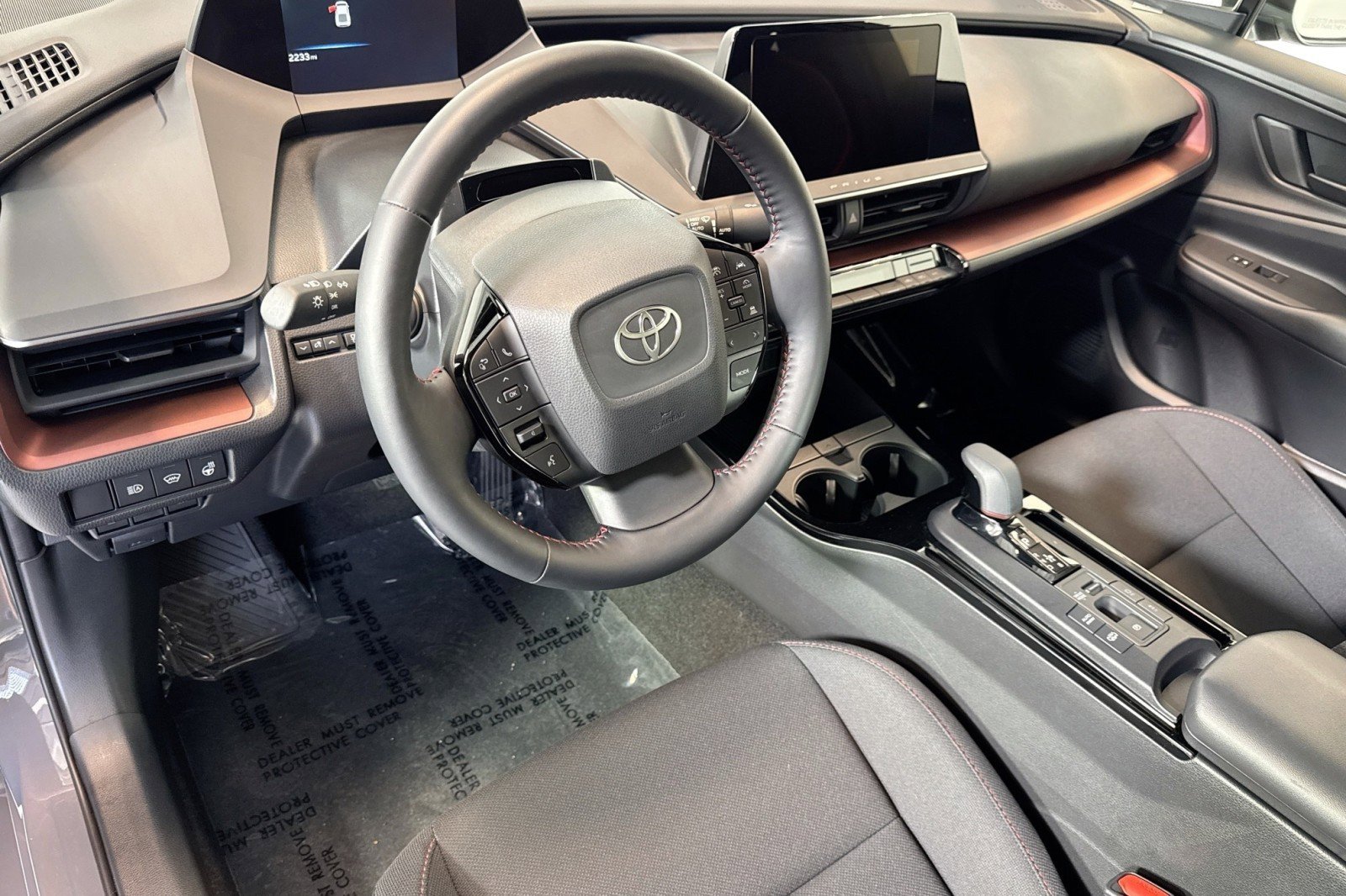 Used 2026 Toyota Prius Plug-In Hybrid FWD image 9