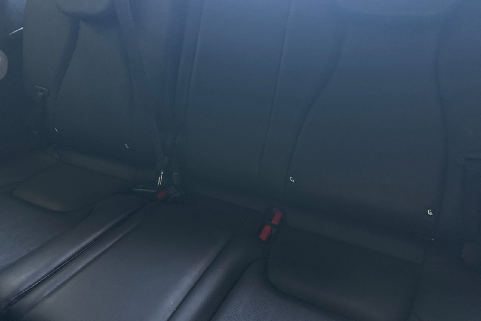 Used 2023 Kia Carnival EX image 17