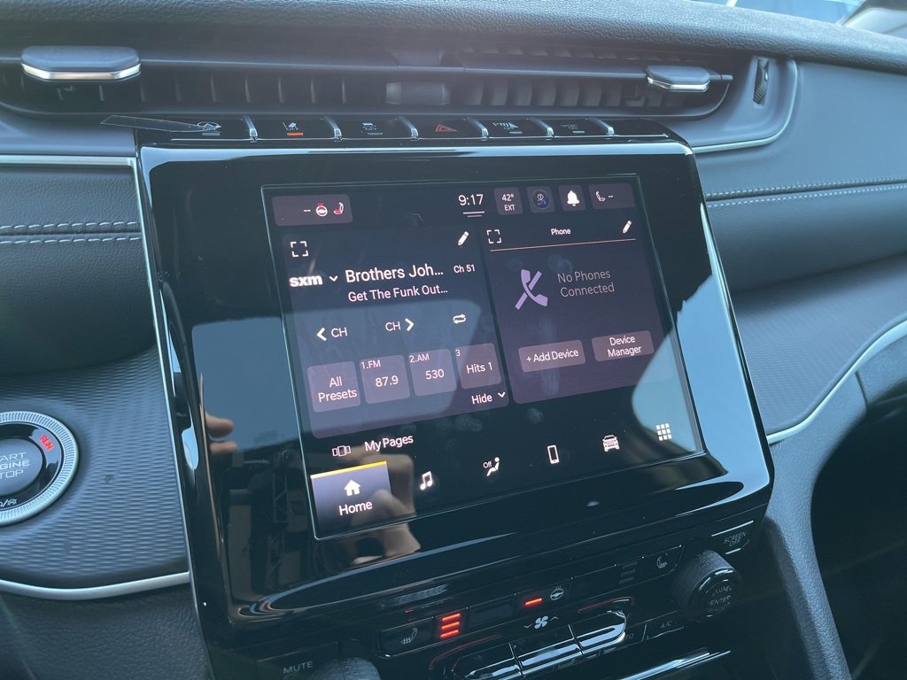 New 2025 Jeep Grand Cherokee L Altitude image 8