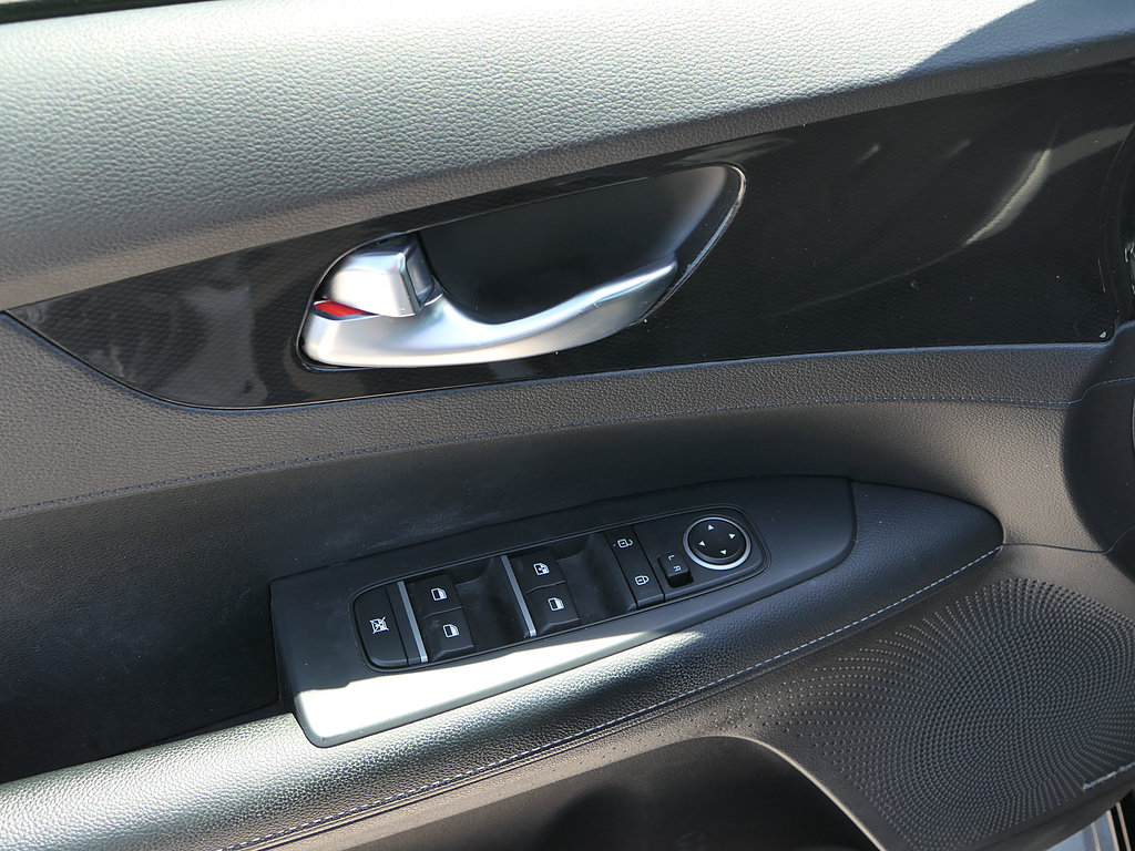 Used 2021 Kia Forte GT-Line w/ GT-Line Premium Package FWD image 13