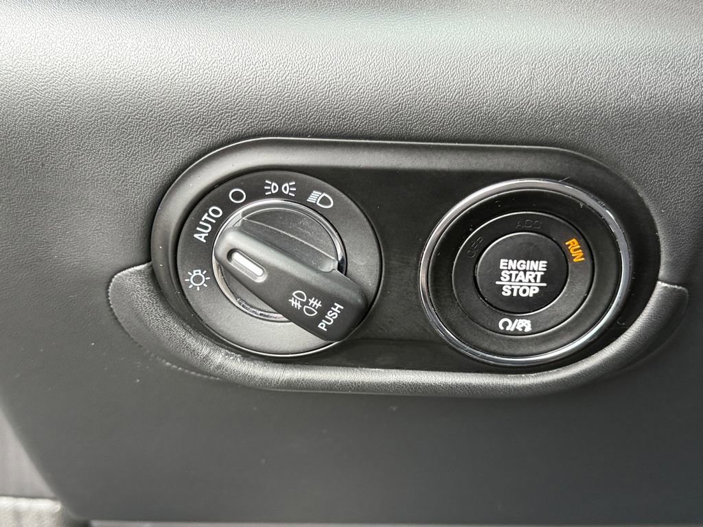 Used 2019 Maserati Levante S GranSport AWD/4WD image 24