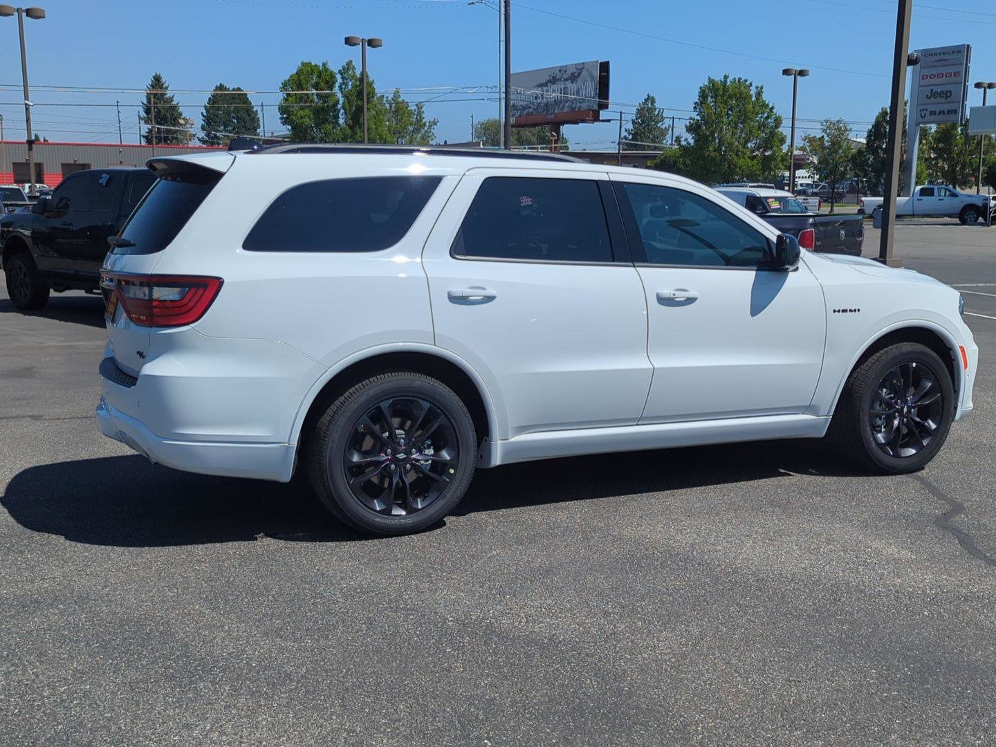 New 2025 Dodge Durango R/T w/ Blacktop Package AWD/4WD image 8