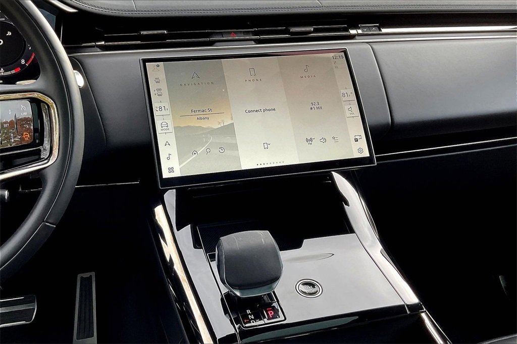 Used 2025 Land Rover Range Rover Sport Dynamic SE image 9