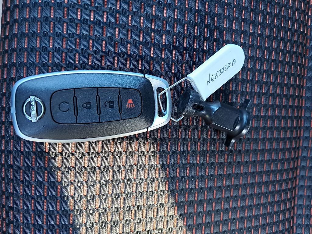 New 2026 Nissan Kicks SR w/ Cold Weather Package image 30