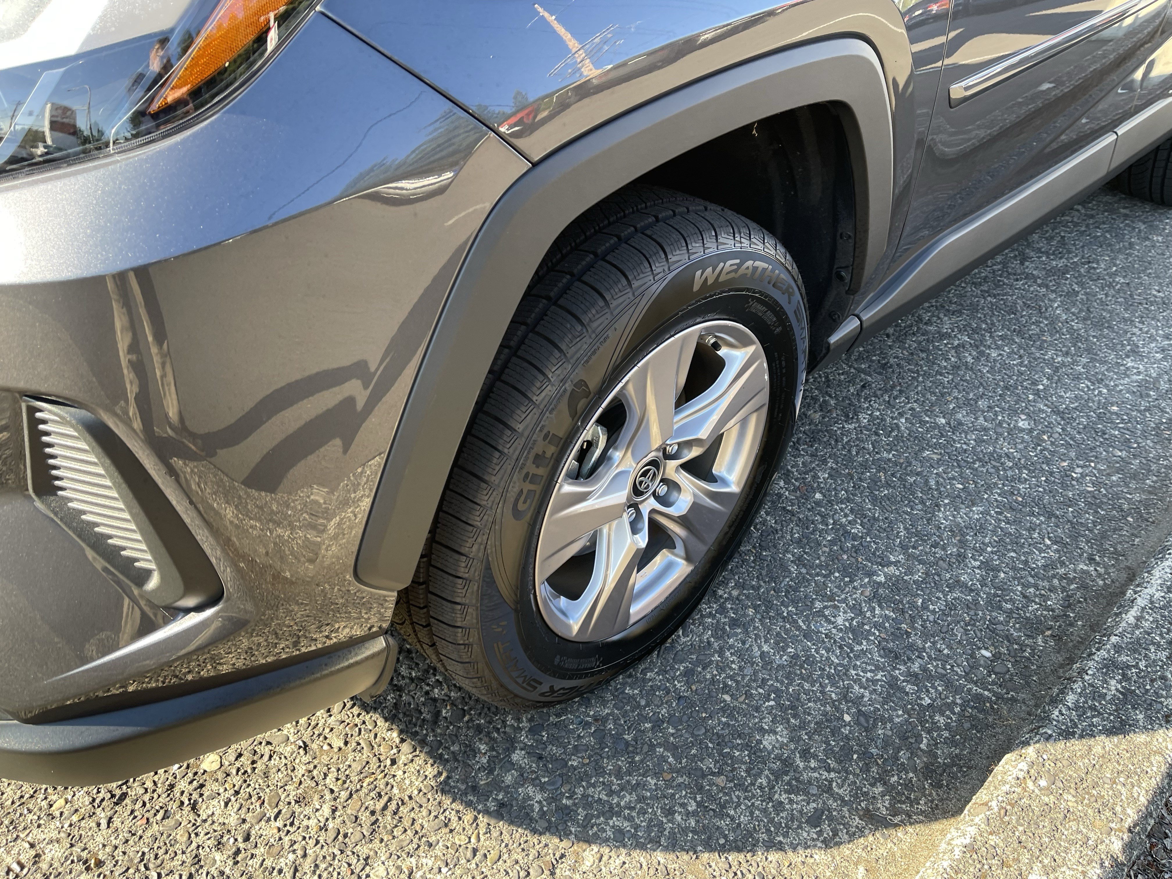 Certified 2024 Toyota RAV4 LE AWD/4WD image 8