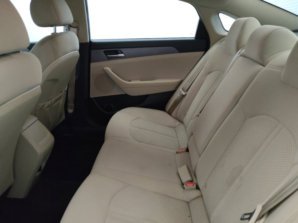 Used 2019 Hyundai Sonata SE FWD image 18
