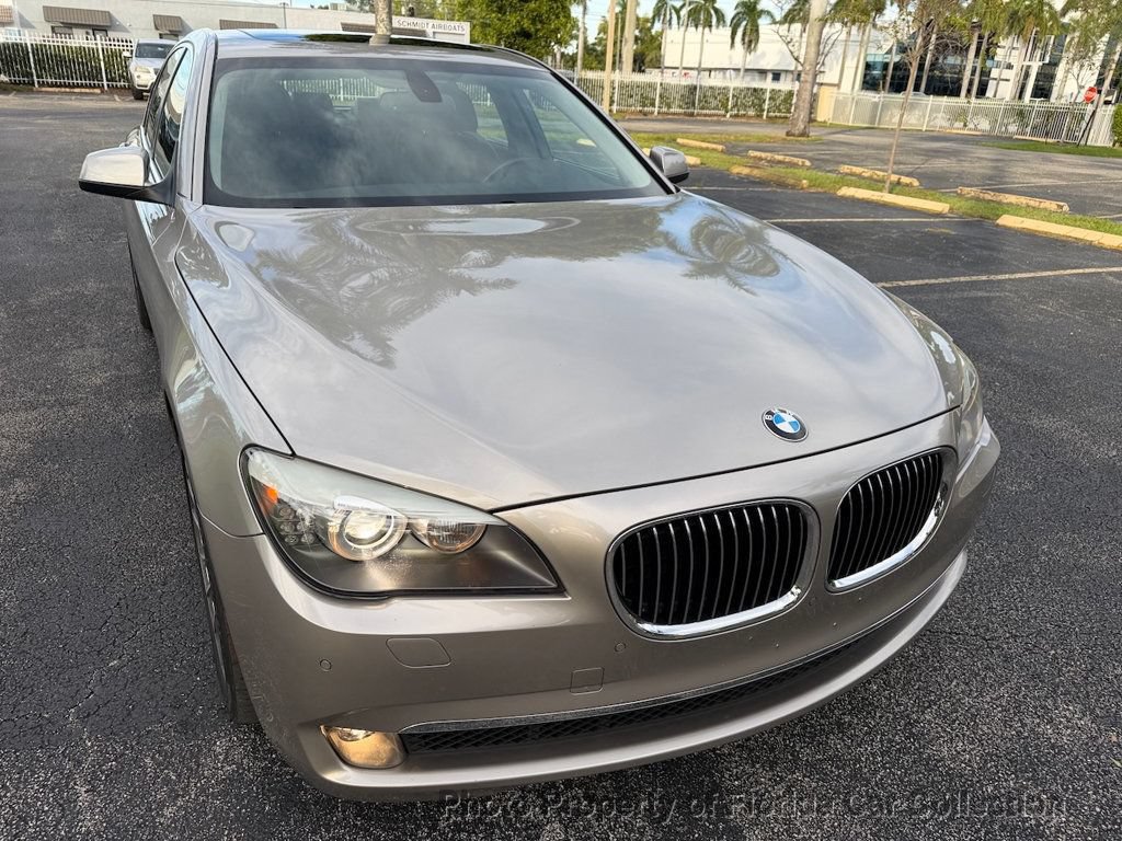 Used 2011 BMW 750i RWD image 15