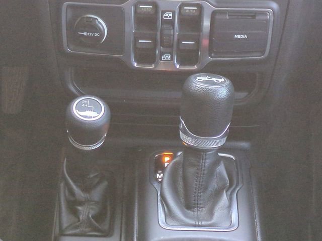 Used 2018 Jeep Wrangler Unlimited Sport S AWD/4WD image 19