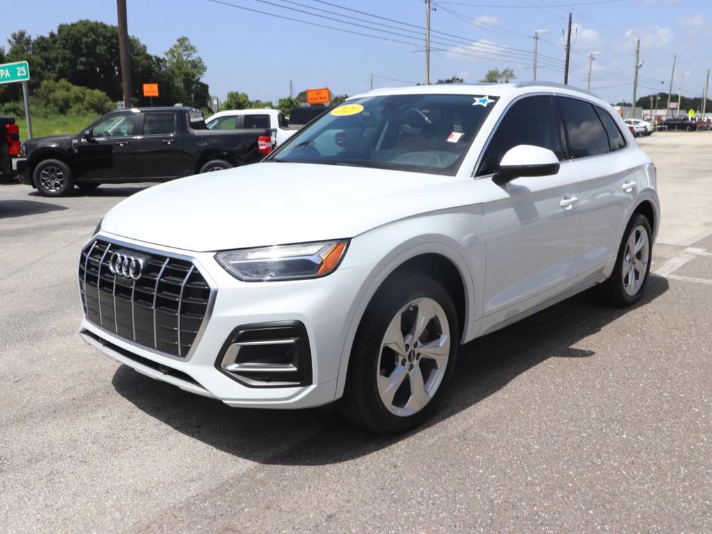 Used 2021 Audi Q5 2.0T Premium Plus w/ Premium Plus Package AWD/4WD image 3