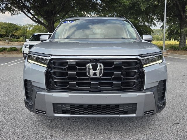 Used 2026 Honda Pilot Touring image 4