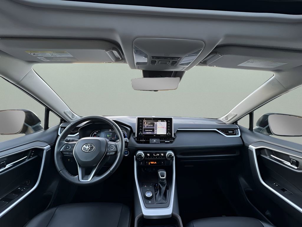 Used 2020 Toyota RAV4 Limited image 21