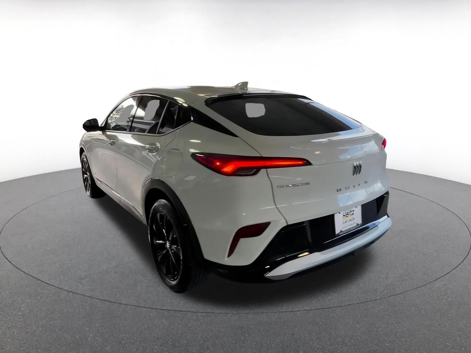 Used 2025 Buick Envista Sport Touring image 10