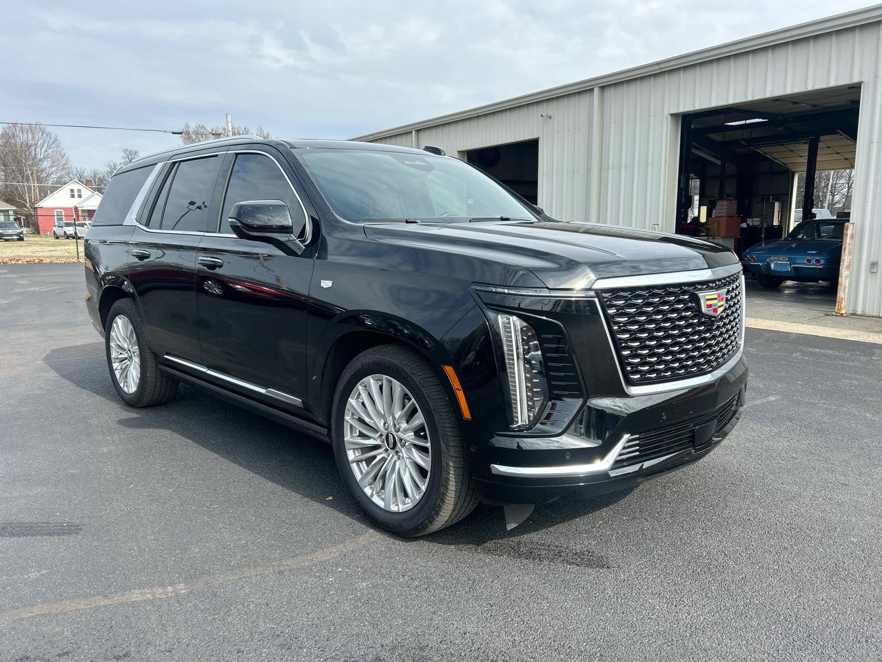 Used 2025 Cadillac Escalade Premium Luxury w/ Touring Package AWD/4WD image 3