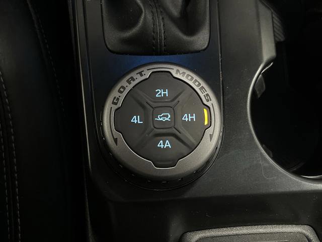 Used 2025 Ford Bronco Badlands image 22