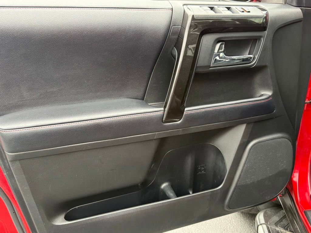 Certified 2019 Toyota 4Runner TRD Off-Road Premium AWD/4WD image 14