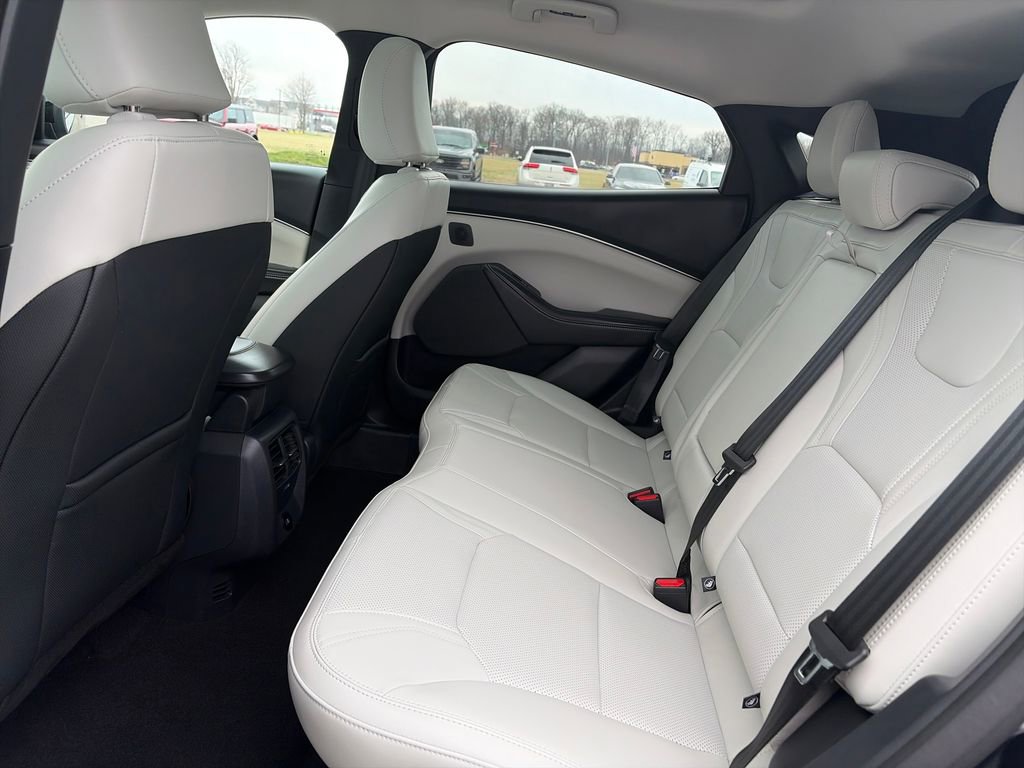 Used 2025 Ford Mustang Mach-E Premium image 32
