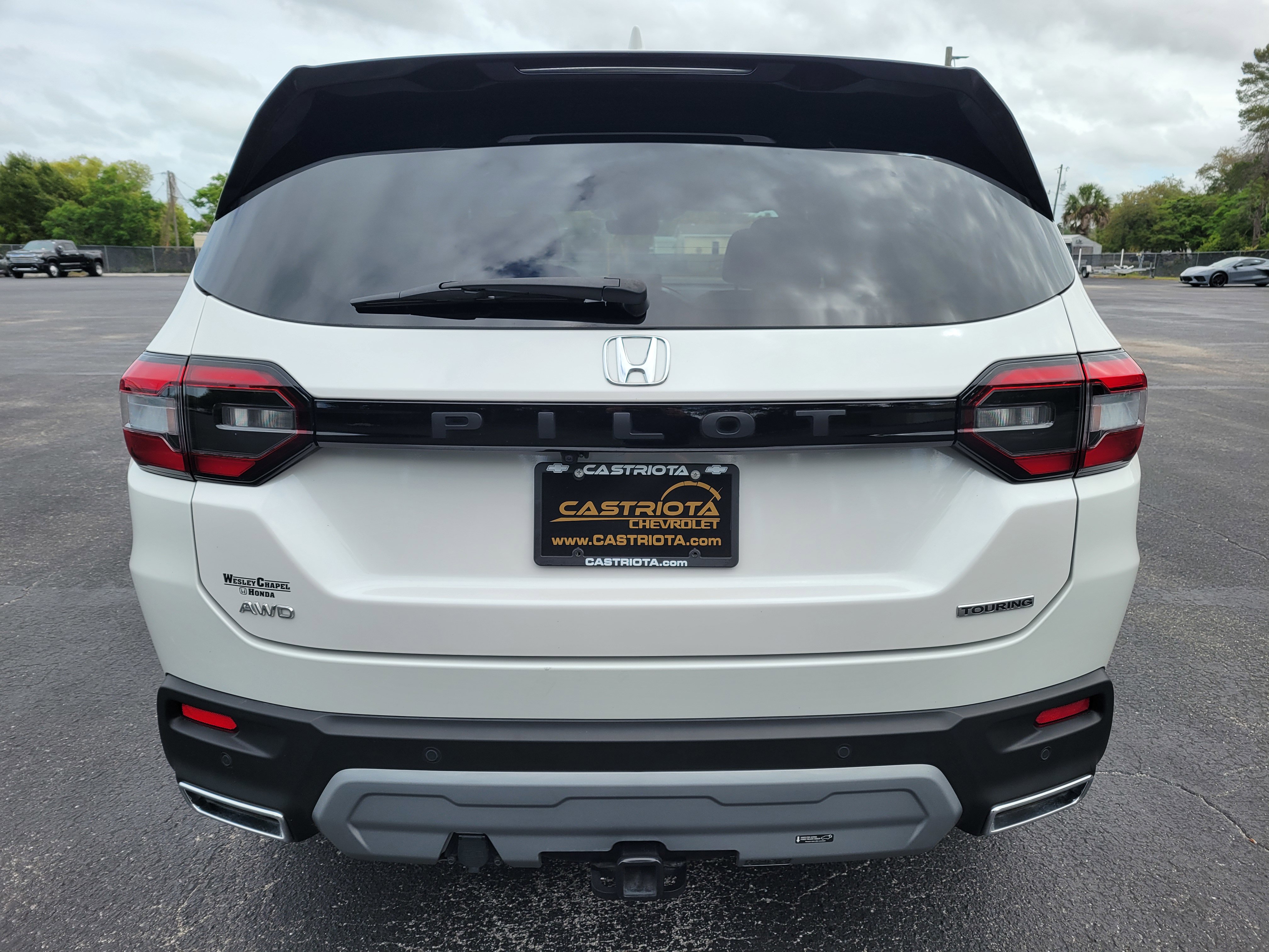 Used 2024 Honda Pilot Touring image 6