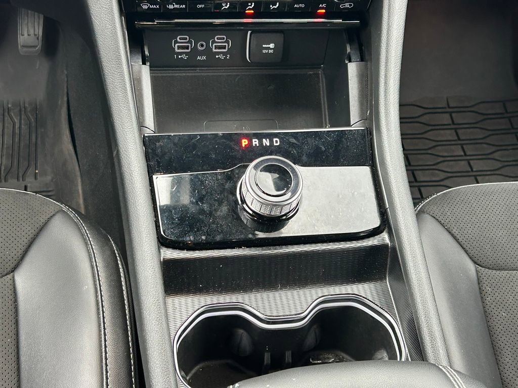 Used 2024 Jeep Grand Cherokee L Altitude AWD/4WD image 23