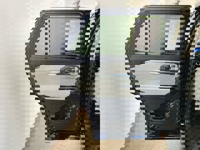 Used 2025 Ford Explorer Platinum w/ LUX Leather Package image 9