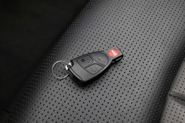 Used 2006 Mercedes-Benz CL 65 AMG image 31