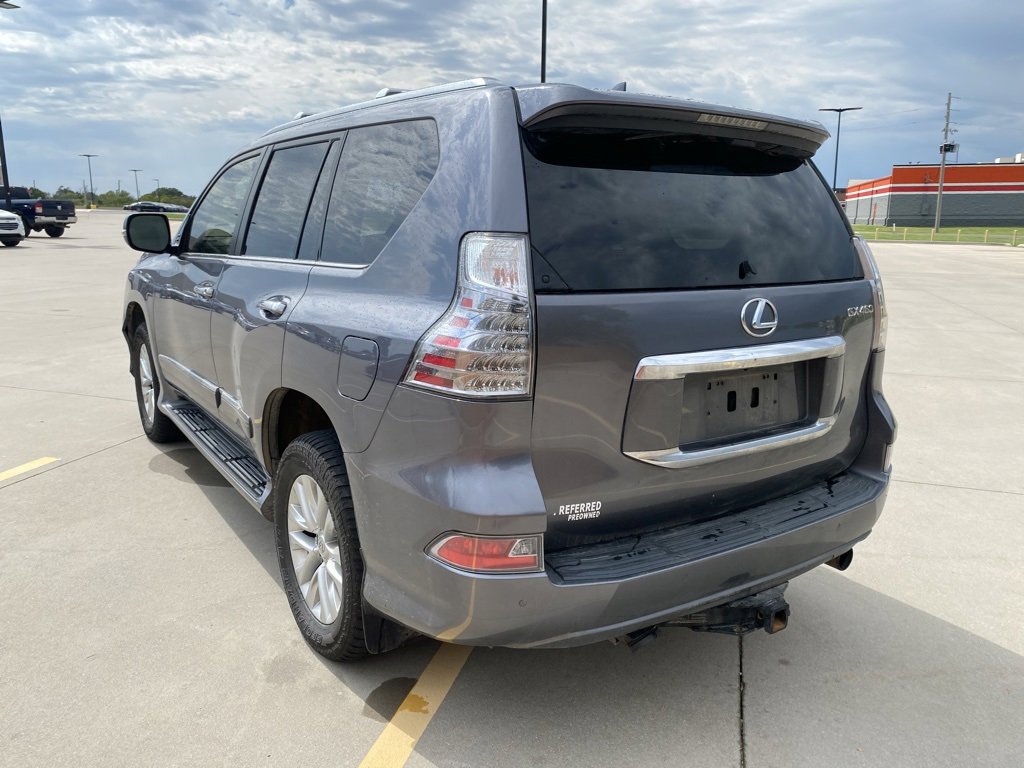 Used 2017 Lexus GX 460 image 9