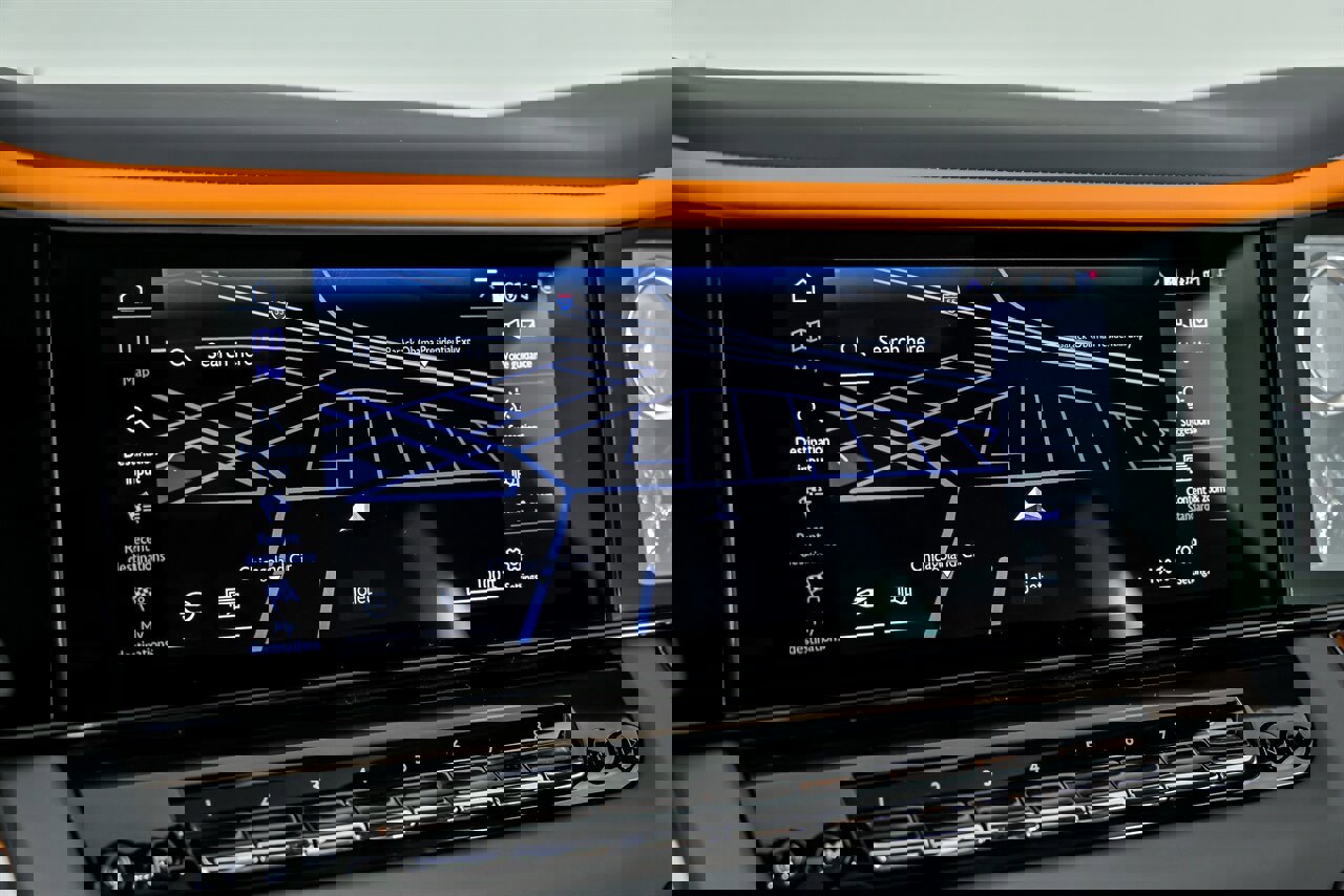 Used 2025 Rolls-Royce Cullinan image 34