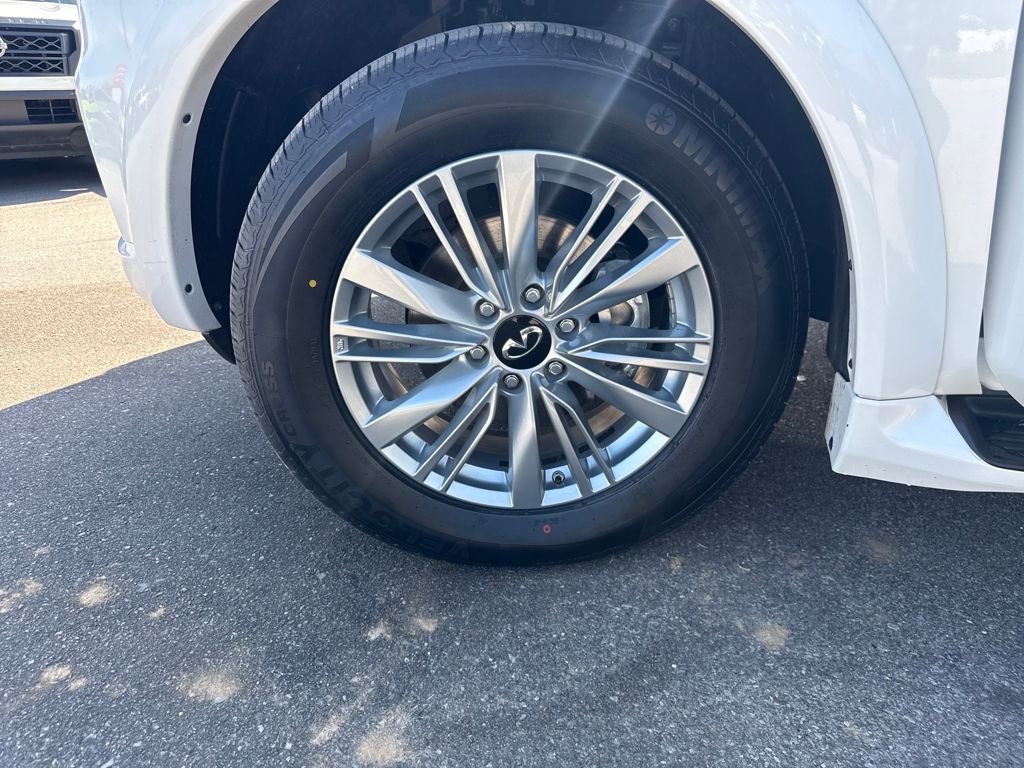 Used 2024 INFINITI QX80 Luxe image 28