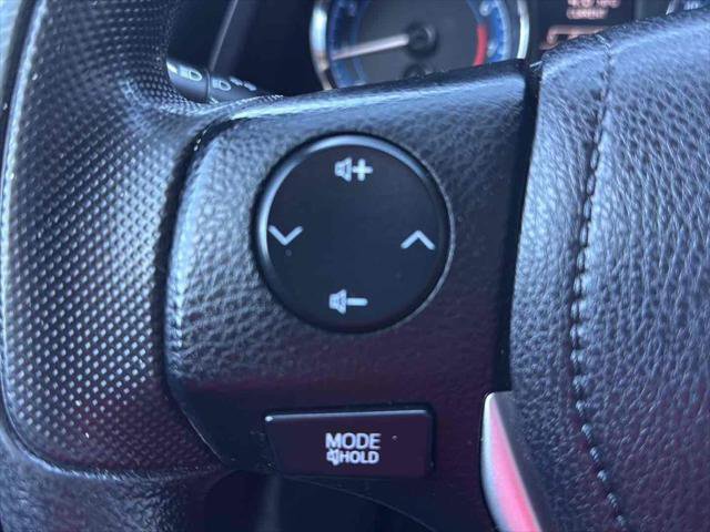 Used 2017 Toyota Corolla LE image 17