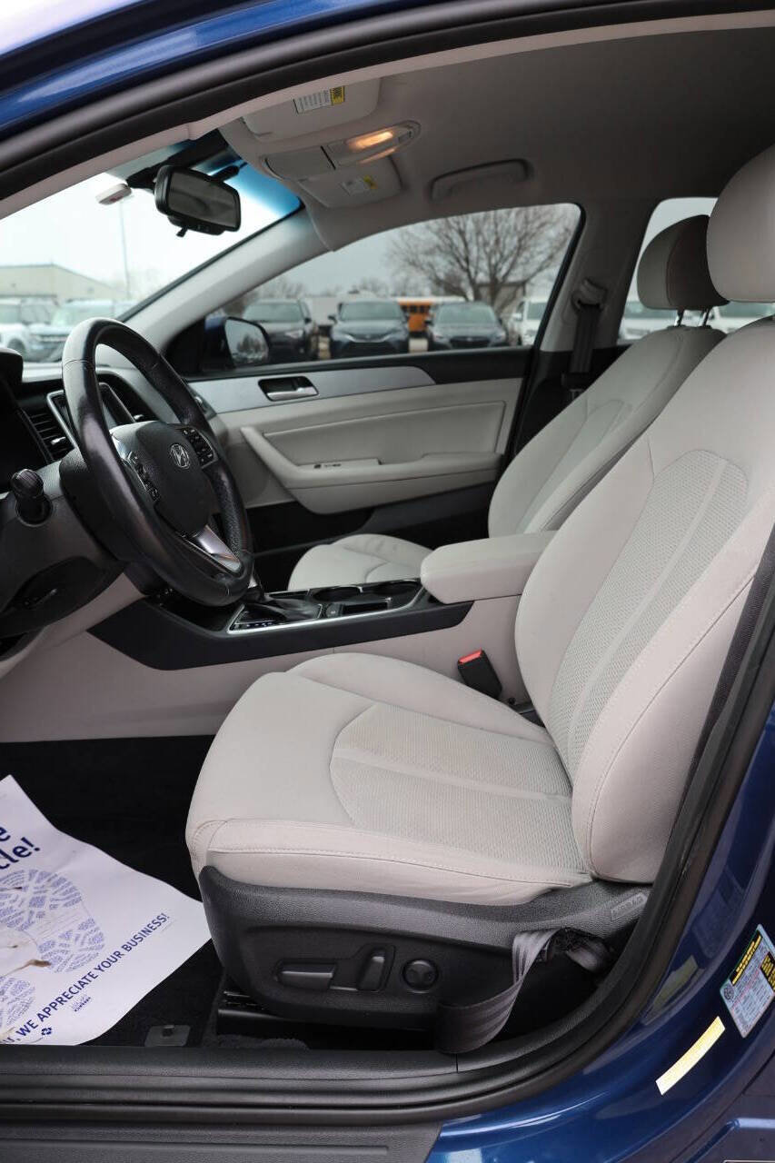 Used 2019 Hyundai Sonata SEL FWD image 13