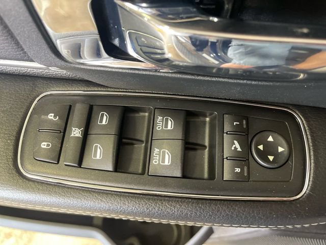 Used 2016 RAM 3500 Laramie w/ Cold Weather Group AWD/4WD image 14