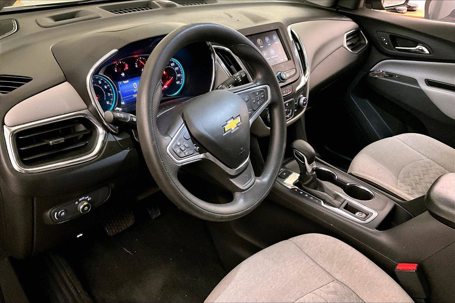 Used 2023 Chevrolet Equinox LS w/ LS Convenience Package image 12