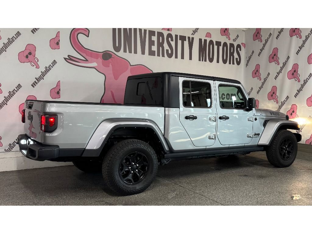 Used 2021 Jeep Gladiator Willys image 10