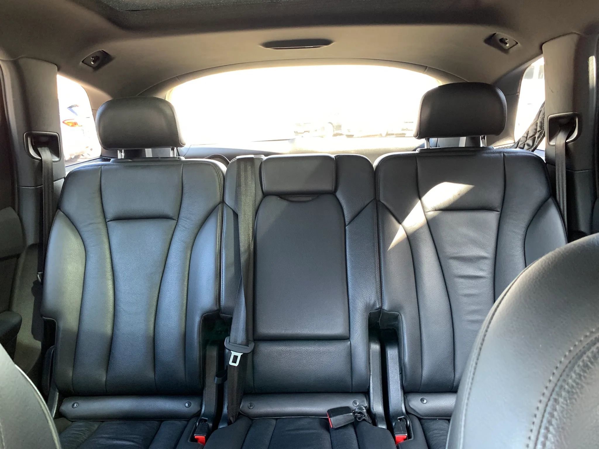 Used 2019 Audi Q7 3.0T Premium w/ Towing Package AWD/4WD image 18