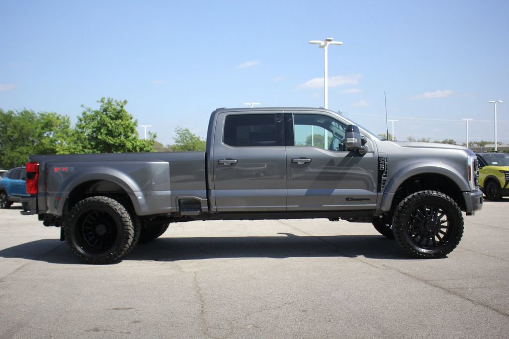 Used 2026 Ford F450 Platinum w/ FX4 Off-Road Package AWD/4WD image 4