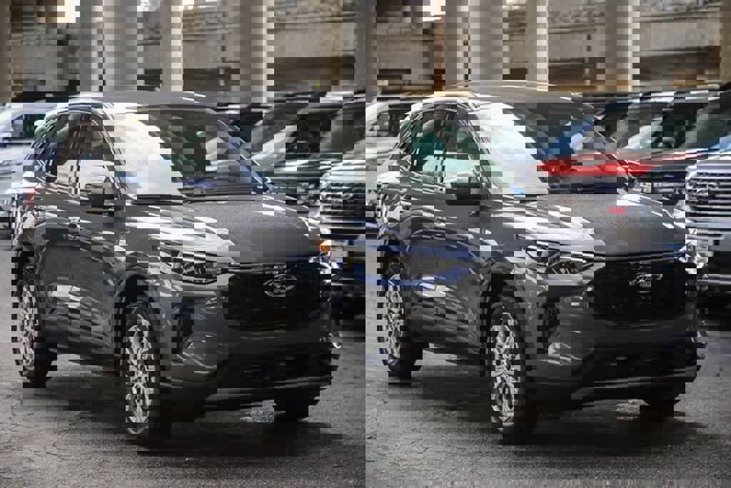 New 2024 Ford Escape Active w/ Tech Pack #2 image 3