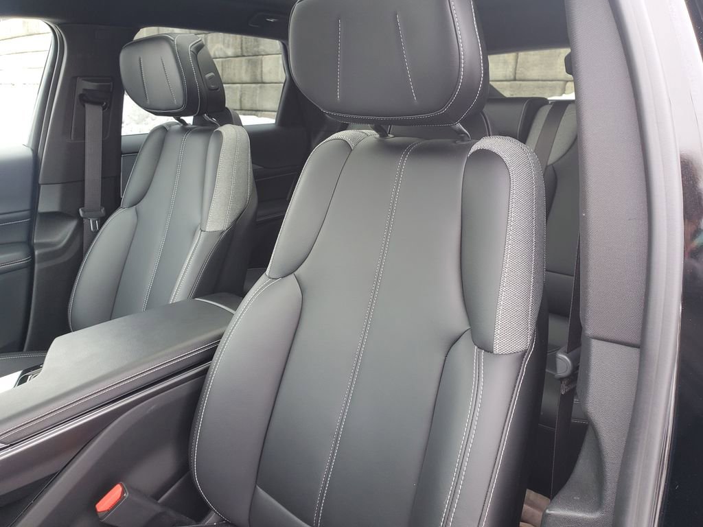 Used 2024 Cadillac Lyriq Tech w/ Driver Assist Package image 37