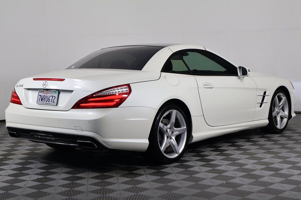 Used 2013 Mercedes-Benz SL 550 image 4