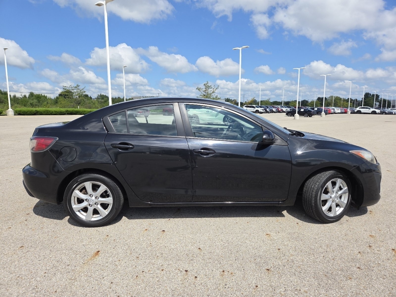 Used 2011 MAZDA MAZDA3 i Touring FWD image 14