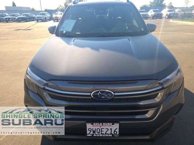 Certified 2025 Subaru Forester Limited image 11