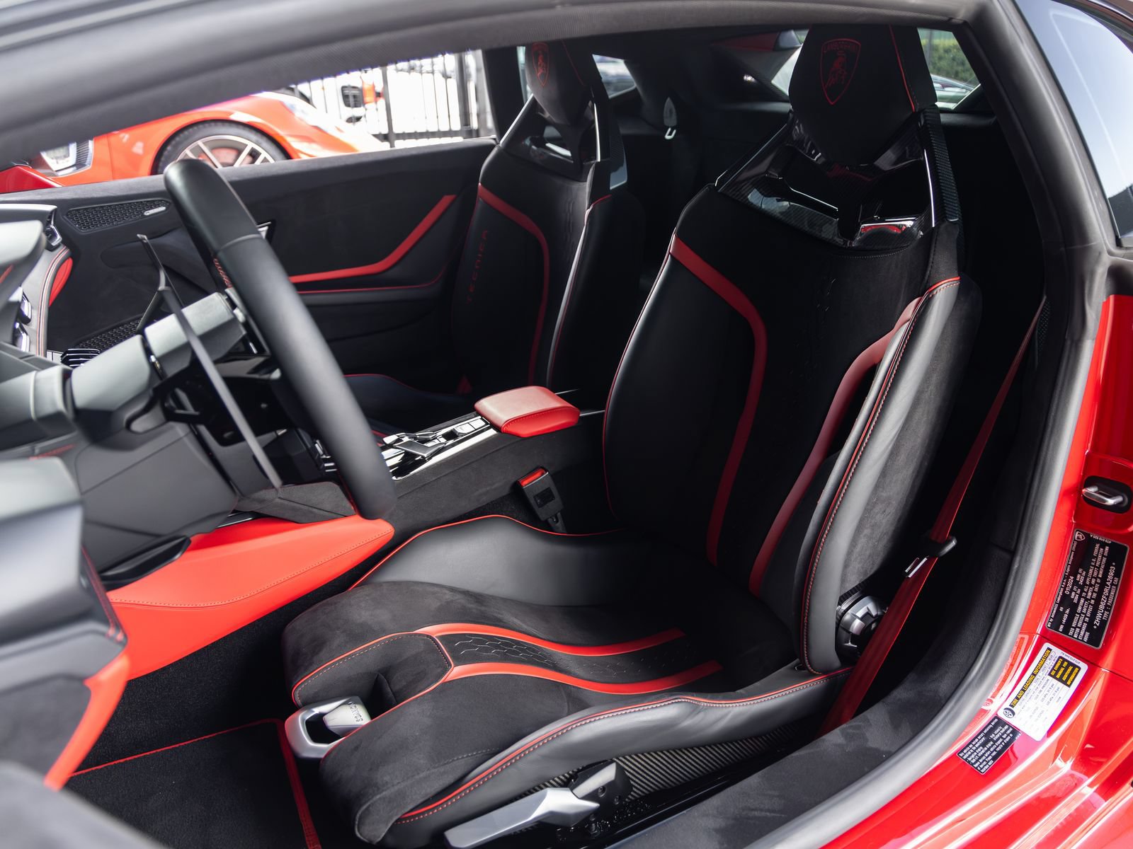 Used 2024 Lamborghini Huracan Tecnica RWD image 31