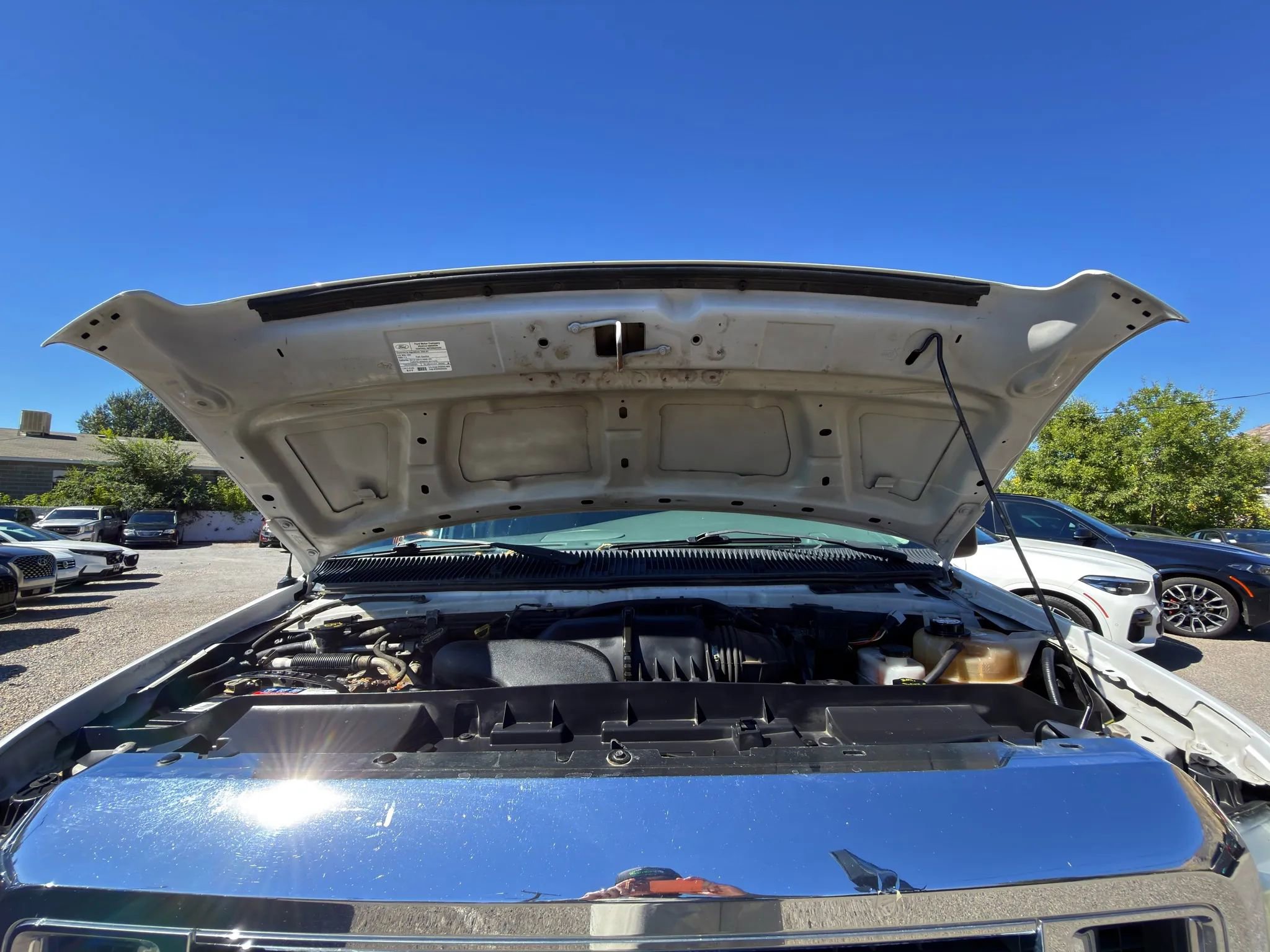 Used 2008 Ford E-350 and Econoline 350 XLT image 3