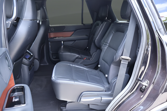 Used 2024 Lincoln Navigator Reserve AWD/4WD image 16