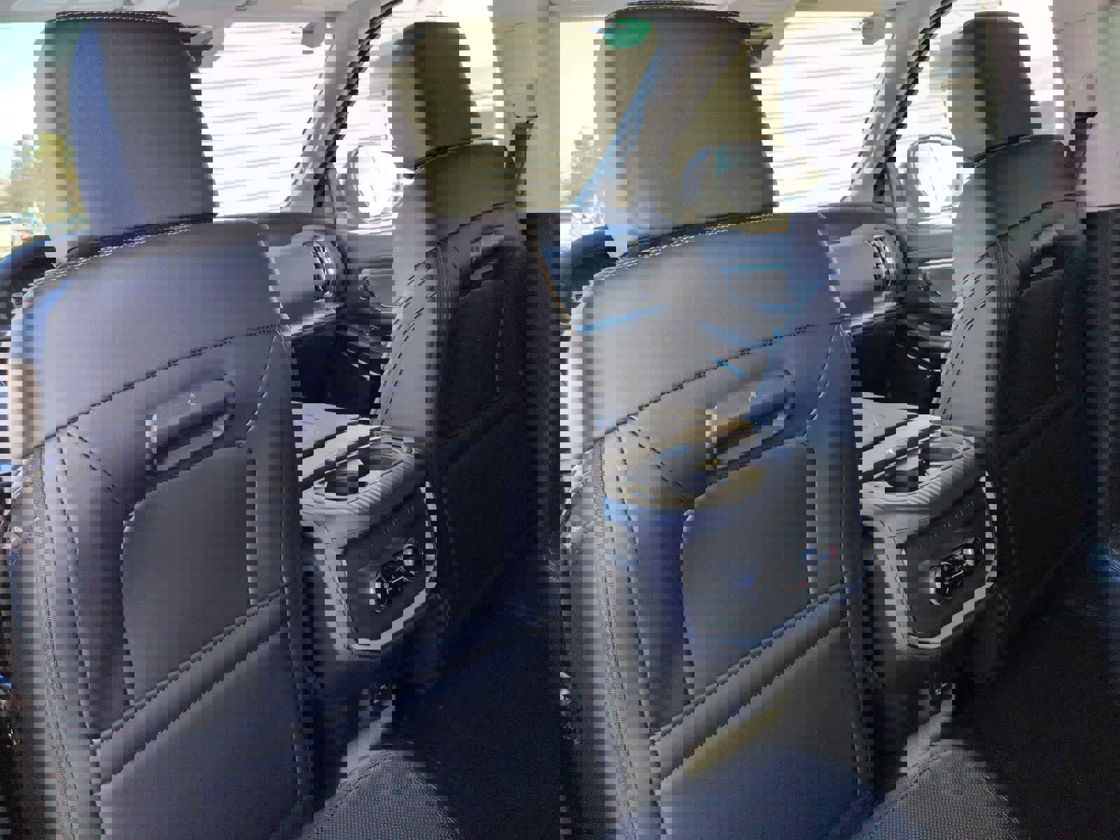 New 2025 Ford Expedition Platinum w/ Driver's Package image 19