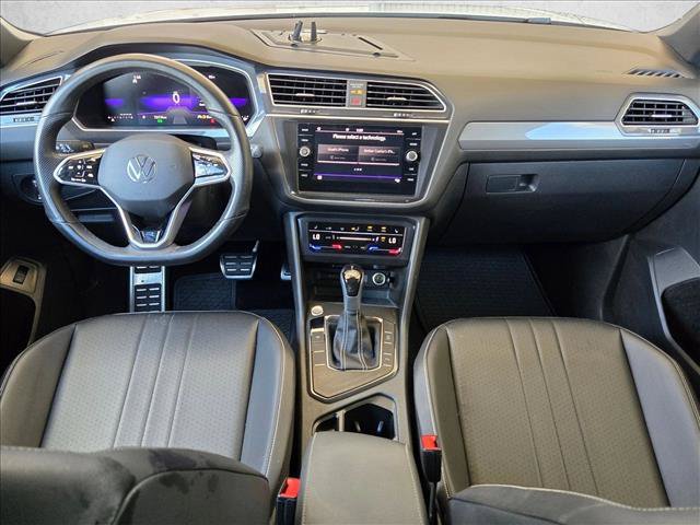 Used 2024 Volkswagen Tiguan SE R-Line FWD image 18