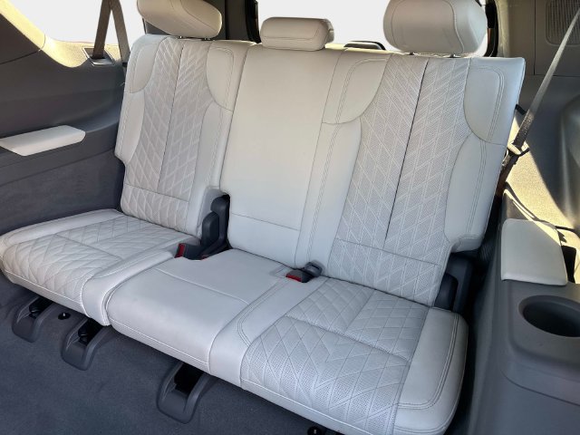Certified 2026 Cadillac Escalade IQL Sport 1 w/ LPO, Floor Liner Package AWD/4WD image 11