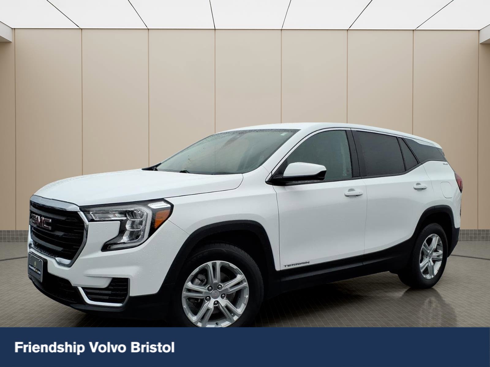 Used 2024 GMC Terrain SLE