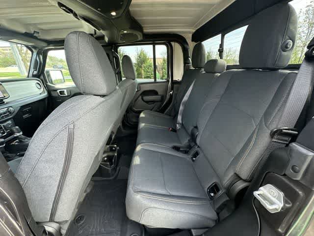 Used 2025 Jeep Gladiator Sport AWD/4WD image 19