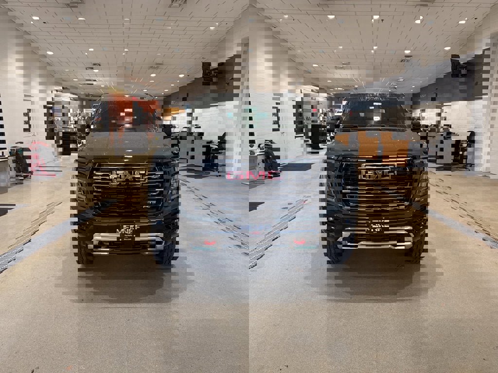 New 2026 GMC Yukon XL AT4 w/ LPO, Floor Liner Package image 3